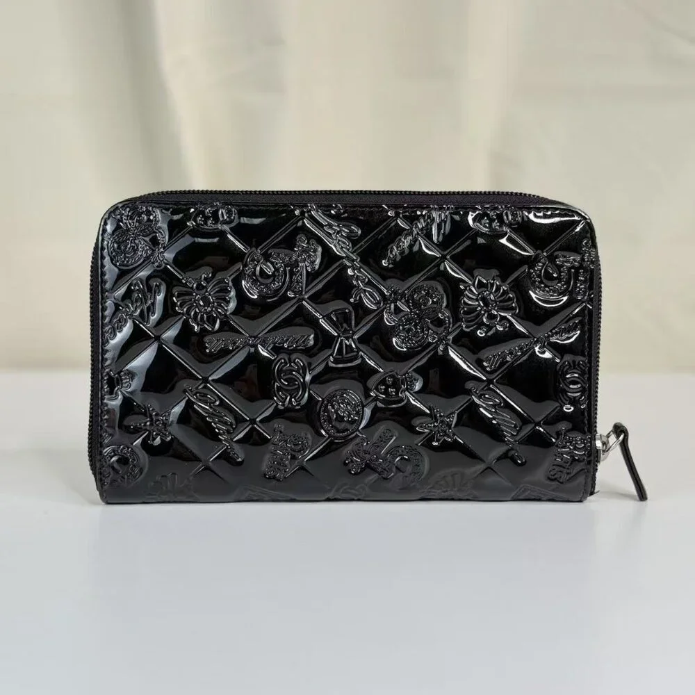 Chanel Black Large Wallet Elegant Design & Functional Features for Everyday Use